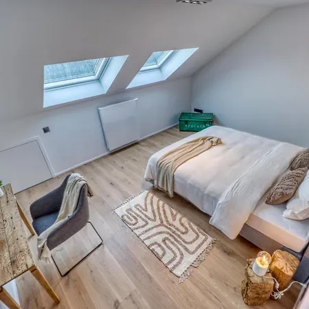 La Reserve By Madeleine Hotton