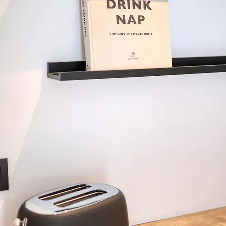 Nyaraló La Reserve By Madeleine Hotton