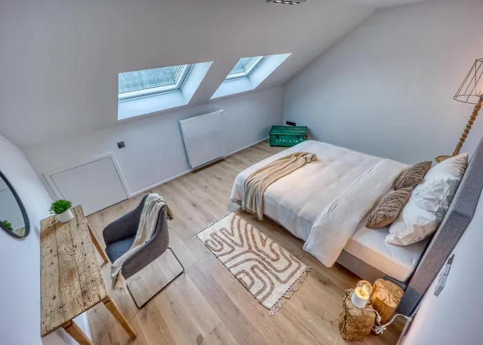 La Reserve By Madeleine Hotton